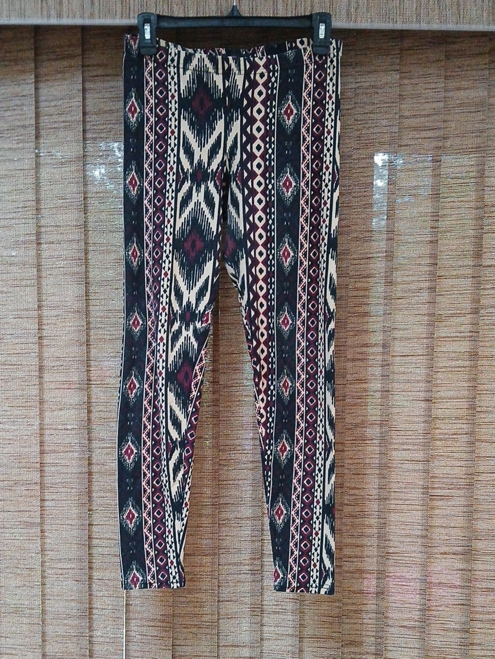 eye candy Aztec-Style Leggings in Black, Cream & Burgundy
